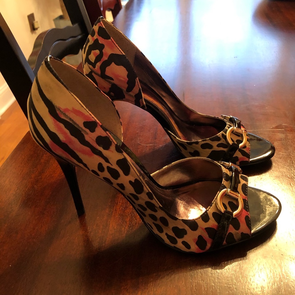 Carlos Santana high heels
